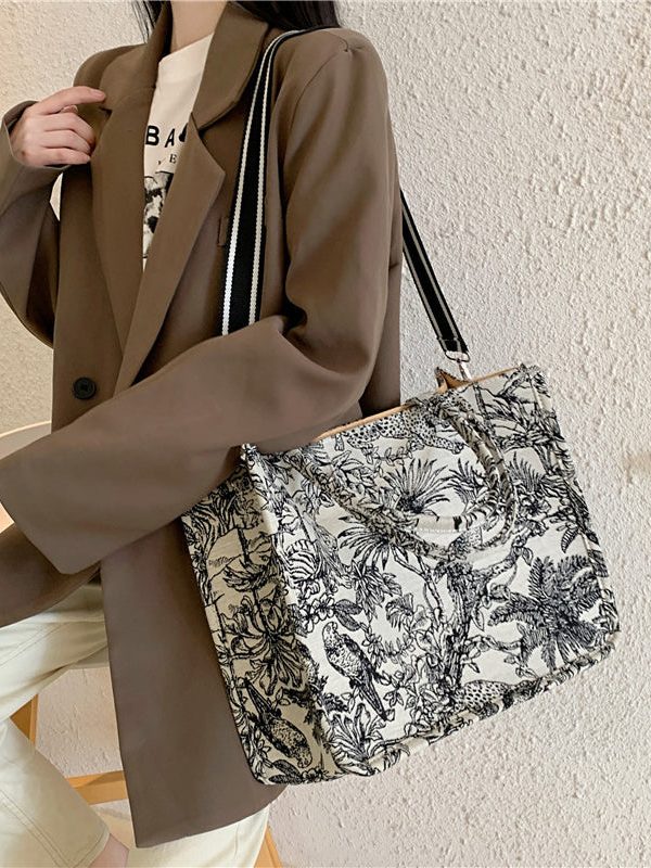 Spring New Jacquard Embroidered Large Capacity Handbag