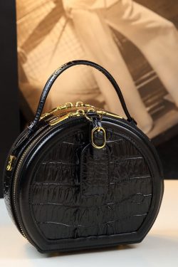 Stylish Alligator Pattern Durable Circular CrossBody Messenger Bag