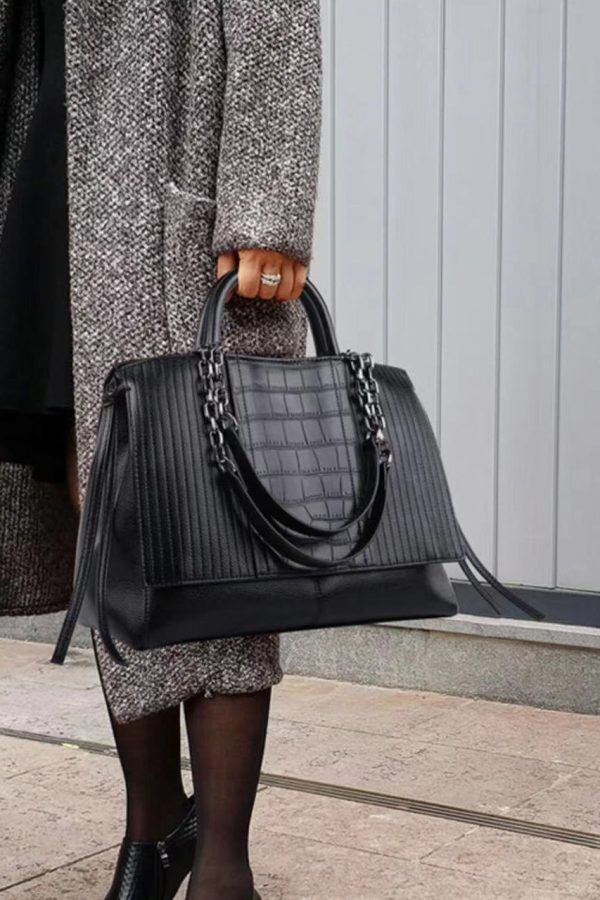 Stylish Black Large Capacity Calf Leather Tote Handbag