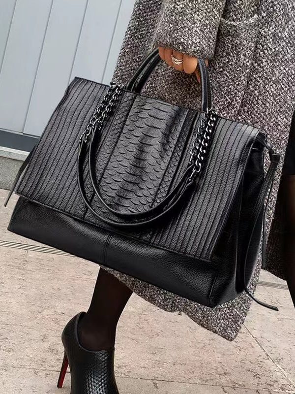 Stylish Black Large Capacity Calf Leather Tote Handbag