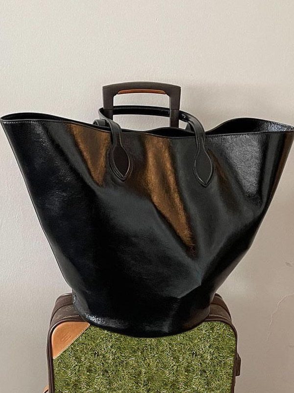 Stylish Black Large Capacity Faux Leather Bucket Bag