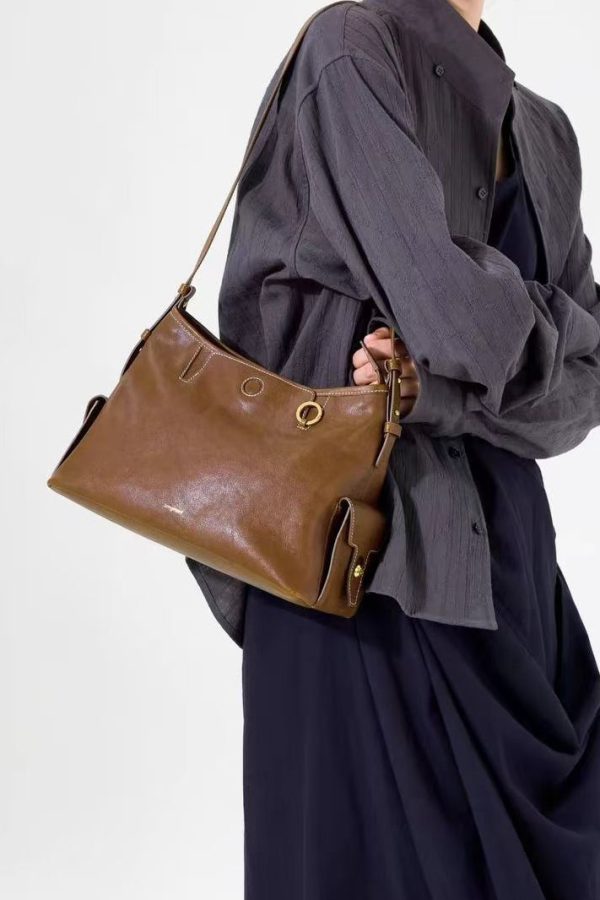 Stylish Black Versatile Calf Leather Messenger Bag