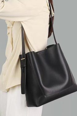 Stylish Light Brown Large Capacity  Calf Leather Satchel Bag Handbag