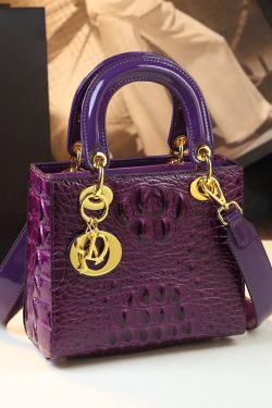 Stylish White Embossed Solid Durable Calf Leather Tote Handbag