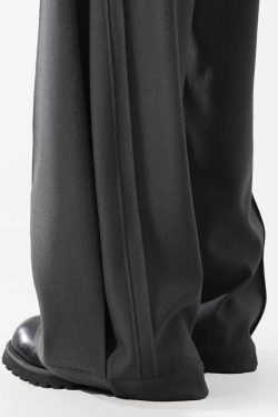 Tailored Pleated Wide Leg Pants