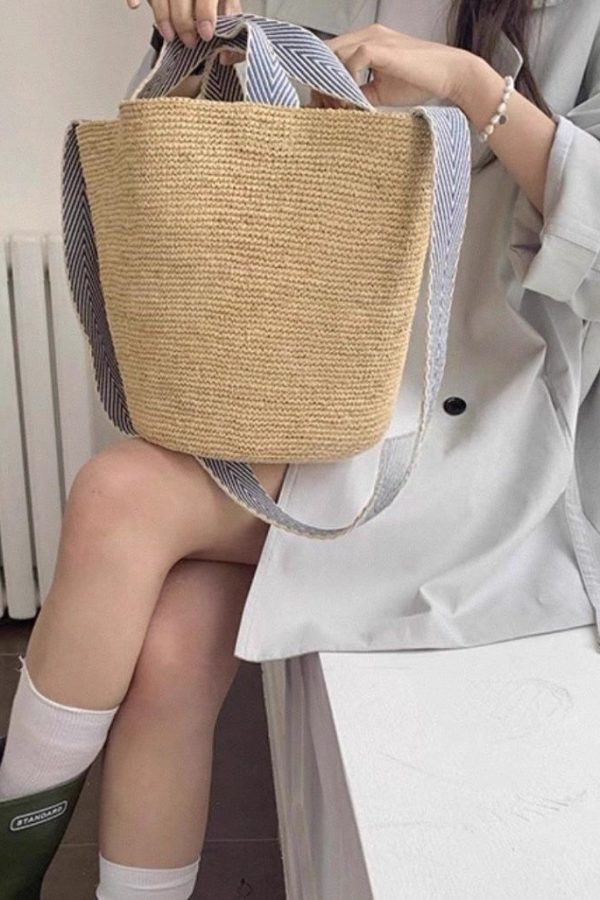 Vacation Style Khaki Large Vapacity Woven Versatile Shoulder Bag