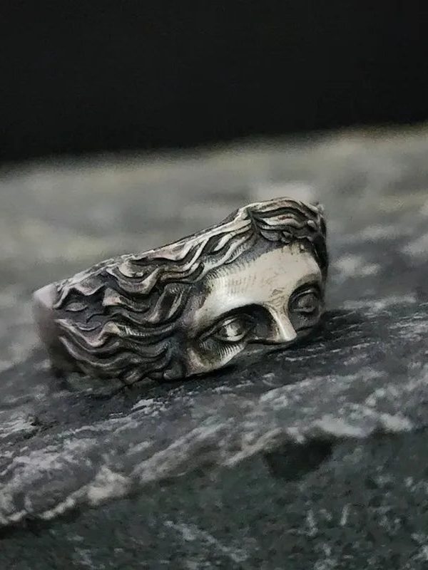 Venus Ring