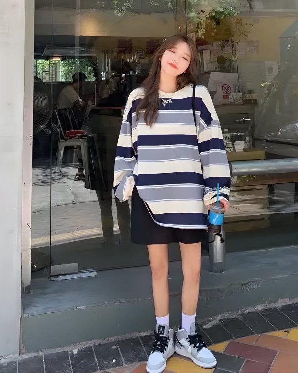 Vintage Casual Striped Sweatshirt