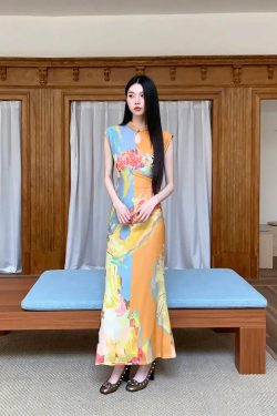 Vintage Floral Cut Out Maxi Dress