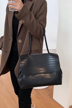 Vogue Black Zippered Faux Leather Satchel Handbag