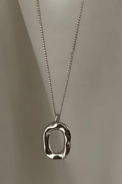 Wavy Ellipse Necklace