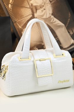 Women Mulberry Embossed Zippered Calf Leather Messenger Bag