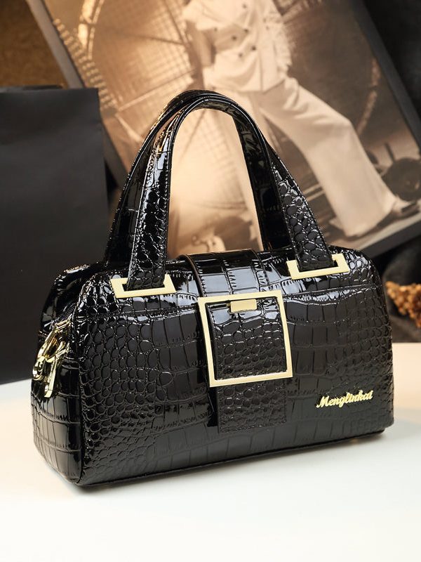 Women Mulberry Embossed Zippered Calf Leather Messenger Bag