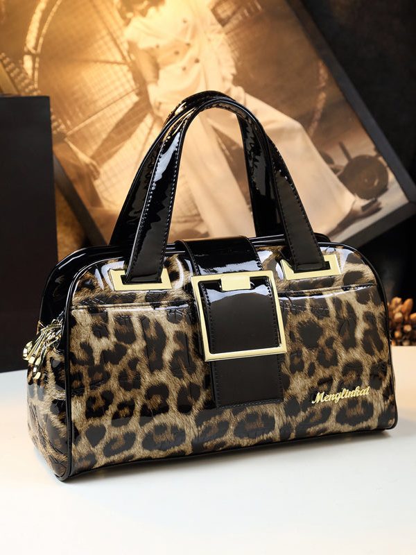 Women Mulberry Embossed Zippered Calf Leather Messenger Bag