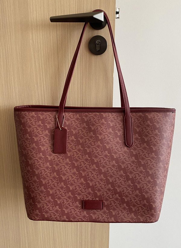 Women Red Large Capacity Faux Leather Shoulder Bag