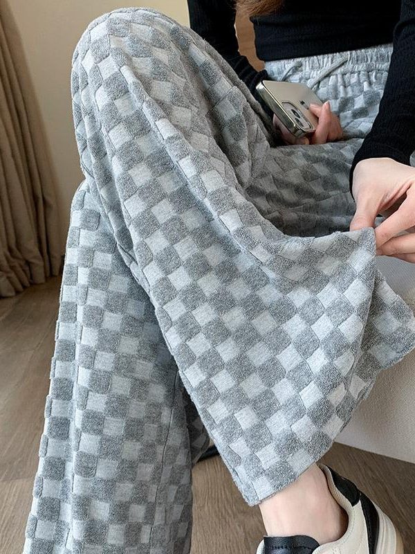 Y2K Checkered Sweatpants