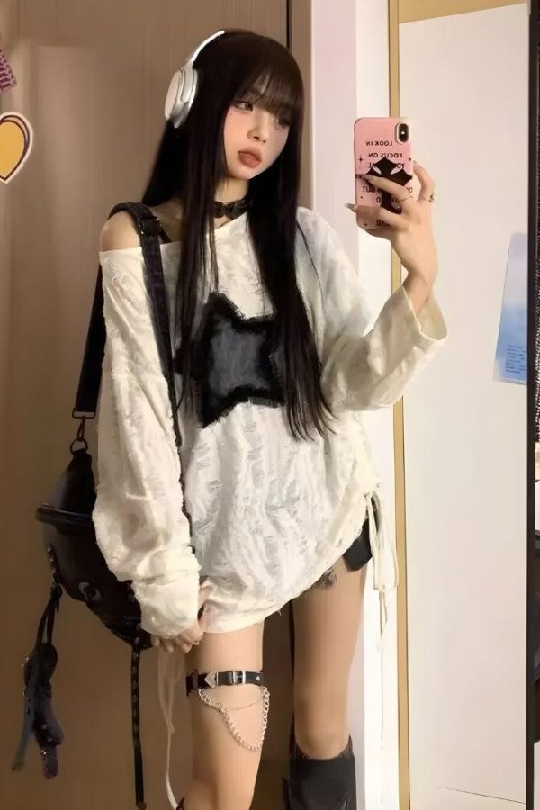 Y2K Grunge Star Distressed Sweater