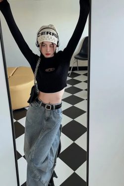 Y2K Ribbed Cropped Sweater