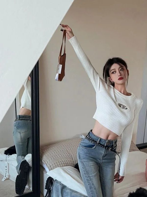 Y2K Ribbed Cropped Sweater