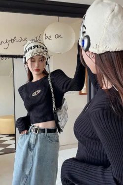 Y2K Ribbed Cropped Sweater