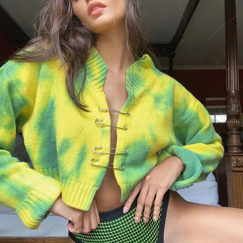 Stylish Tie Dye Cardigan: Elevate Your Look with Trendy Tie Accessories